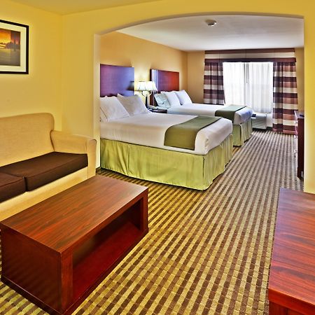 Holiday Inn Express & Suites Perry By Ihg Bagian luar foto