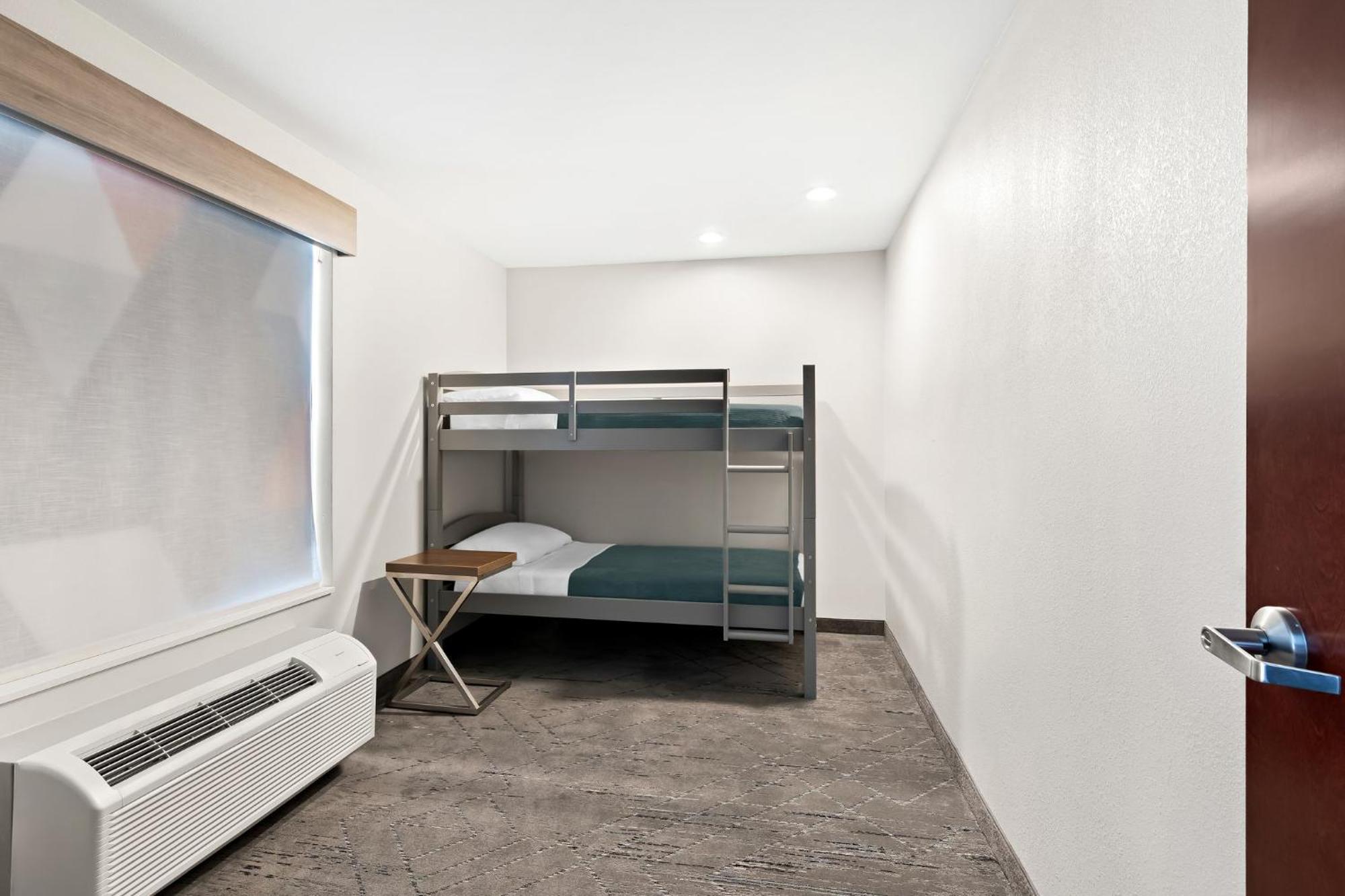 Holiday Inn Express & Suites Perry By Ihg Bagian luar foto