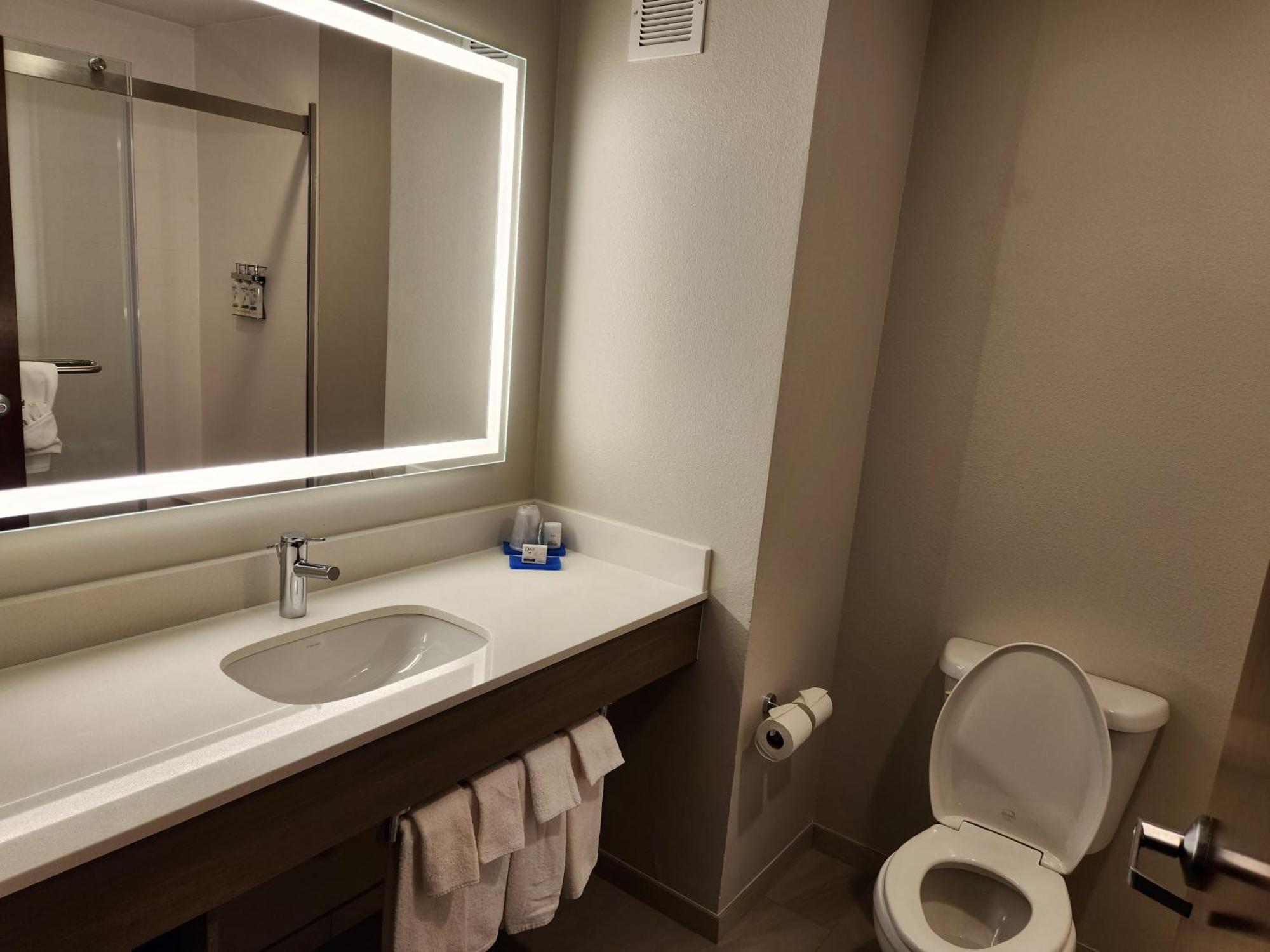 Holiday Inn Express & Suites Perry By Ihg Bagian luar foto