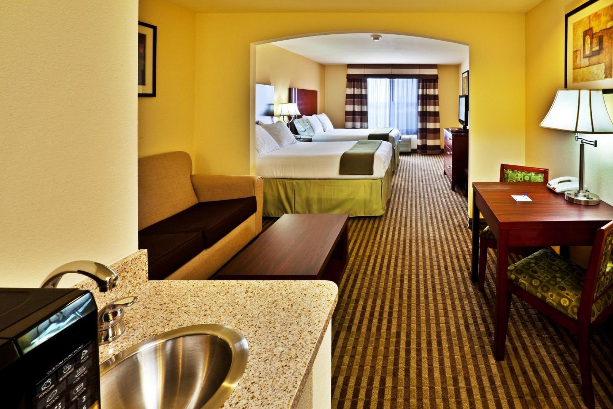 Holiday Inn Express & Suites Perry By Ihg Bagian luar foto