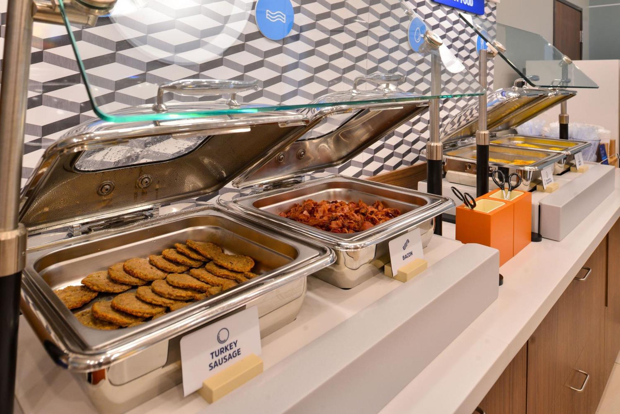 Holiday Inn Express & Suites Perry By Ihg Bagian luar foto