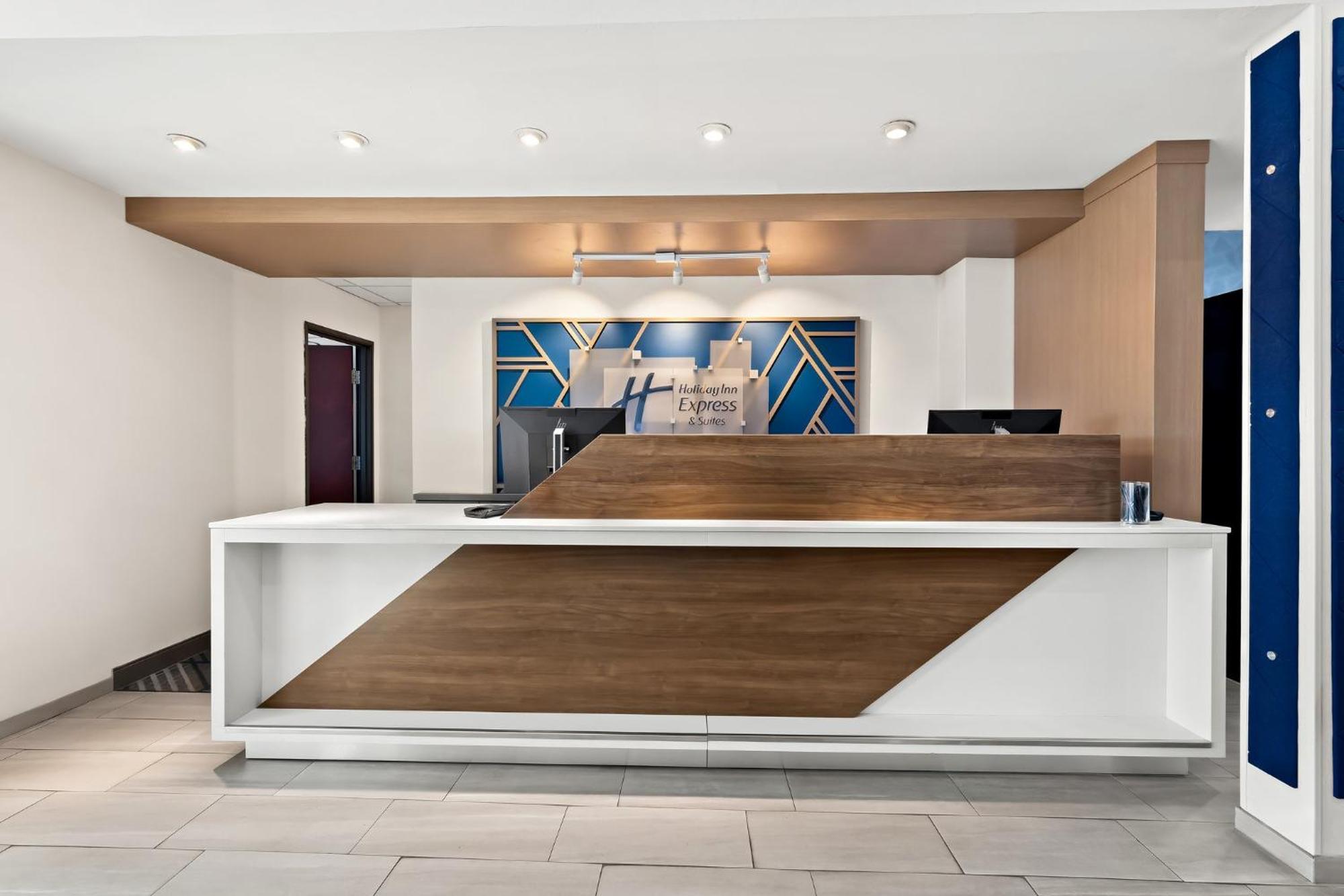 Holiday Inn Express & Suites Perry By Ihg Bagian luar foto